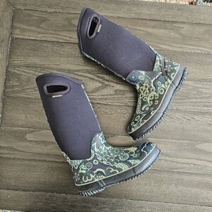 Bogs Black and Green Floral Winter Boots